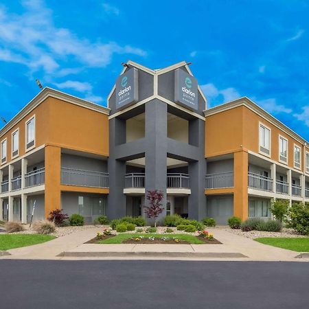 Clarion Pointe Indianapolis Northeast Hotel Касълтън Екстериор снимка