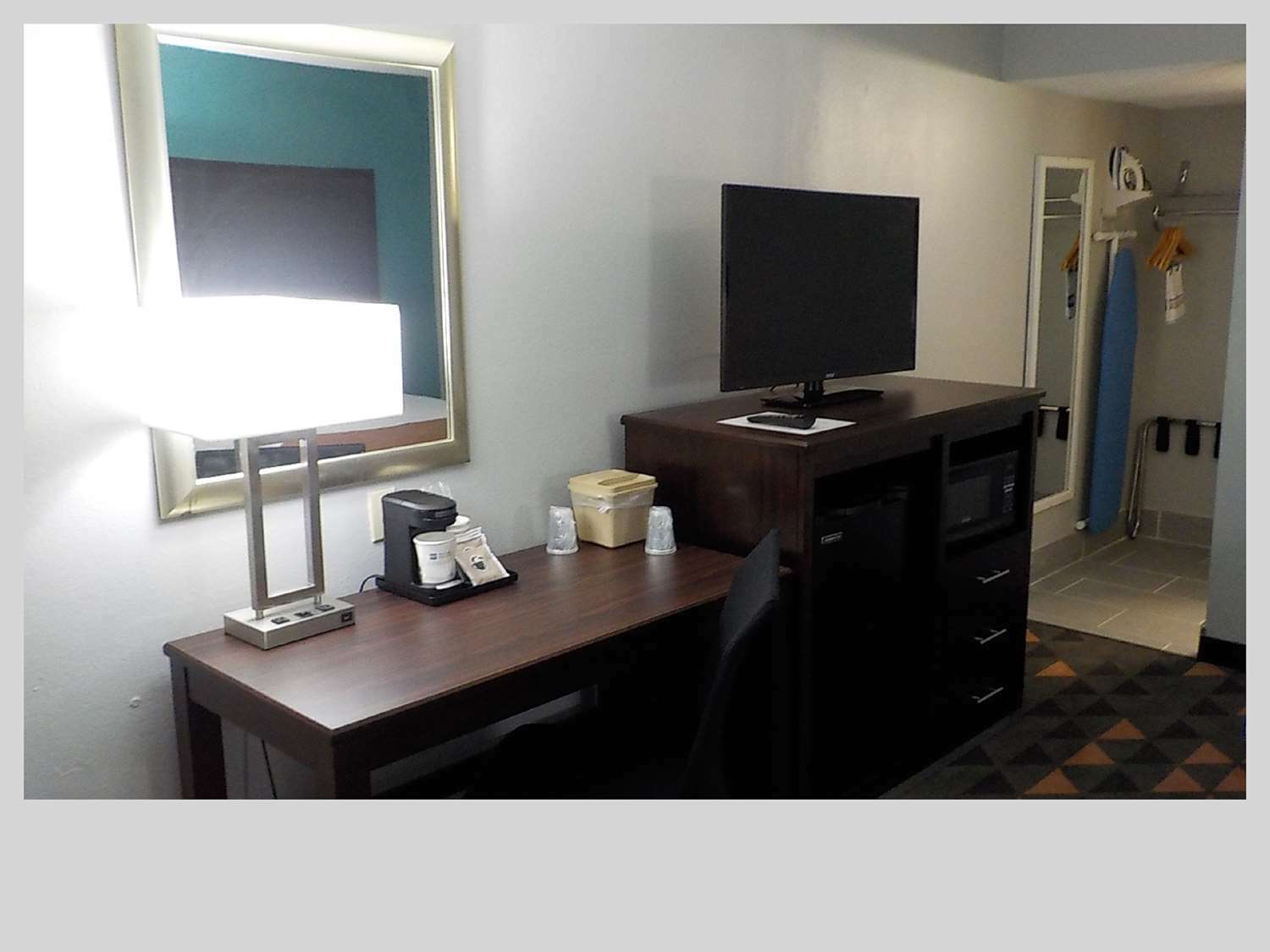 Clarion Pointe Indianapolis Northeast Hotel Касълтън Екстериор снимка